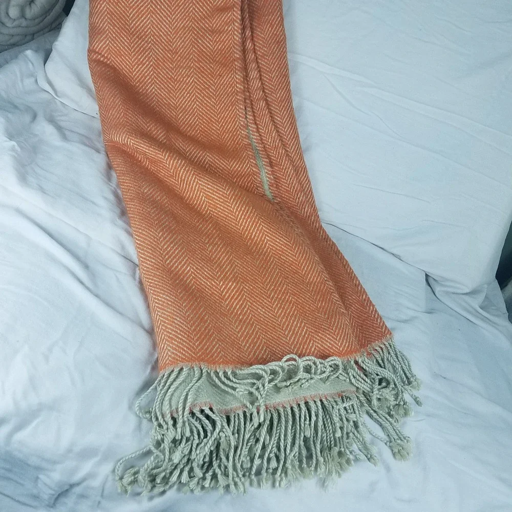 Threshold Throw Blanket Orange Excellent Herringbone Fringed Woven ultrasoft